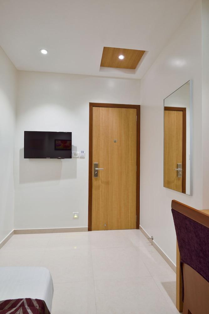 Hotel Leafio Βομβάη Εξωτερικό φωτογραφία